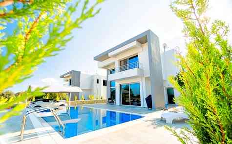 New modern design villa in Alsancak, fully completed, loan possible