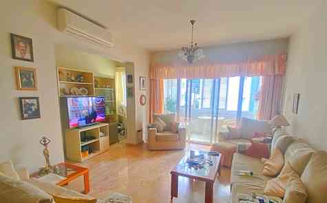Apartment 2 + 1 in the center of Kyrenia, long term rent