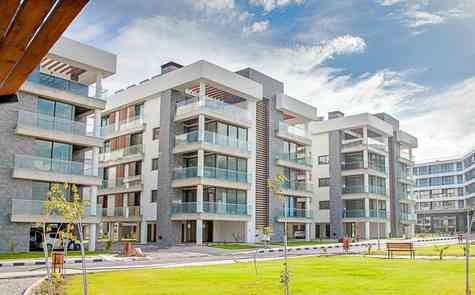 Modern apartments of different layouts in a modern complex in Lefkosa