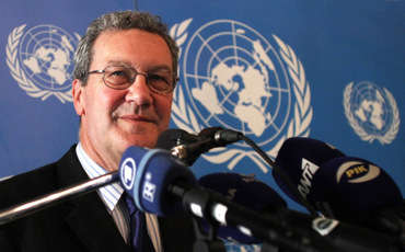 Alexander Downer to bid farewell to Cyprus 