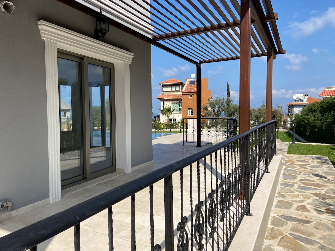 Luxury villa in Bellapais - simplicity and luxury!