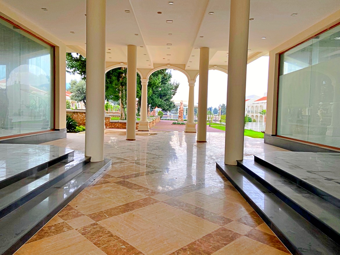 Hotel and casino for sale in Kyrenia
