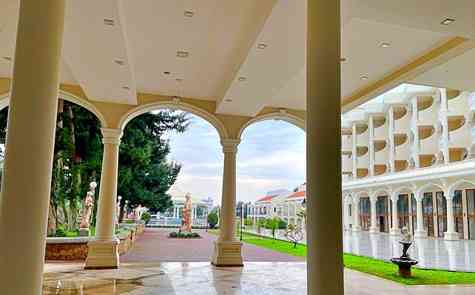 Hotel and casino for sale in Kyrenia