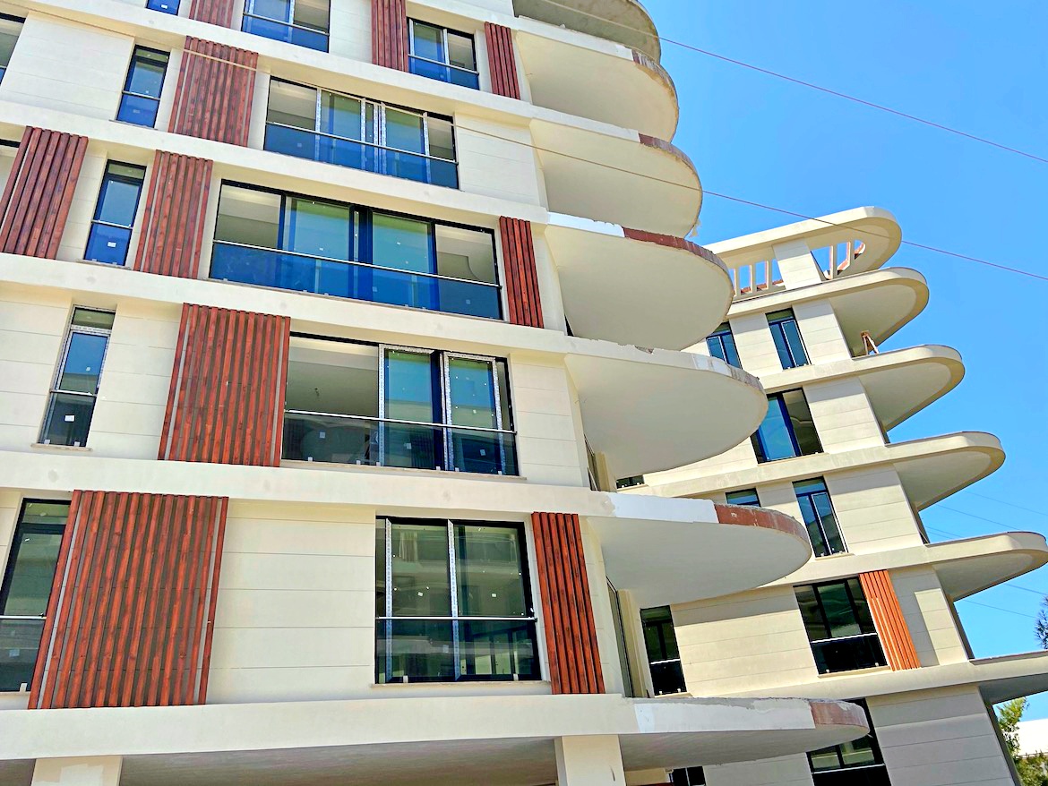 partments 2 + 1 and 3 + 1 in a gated complex in Kyrenia - well-developed infrastructure!