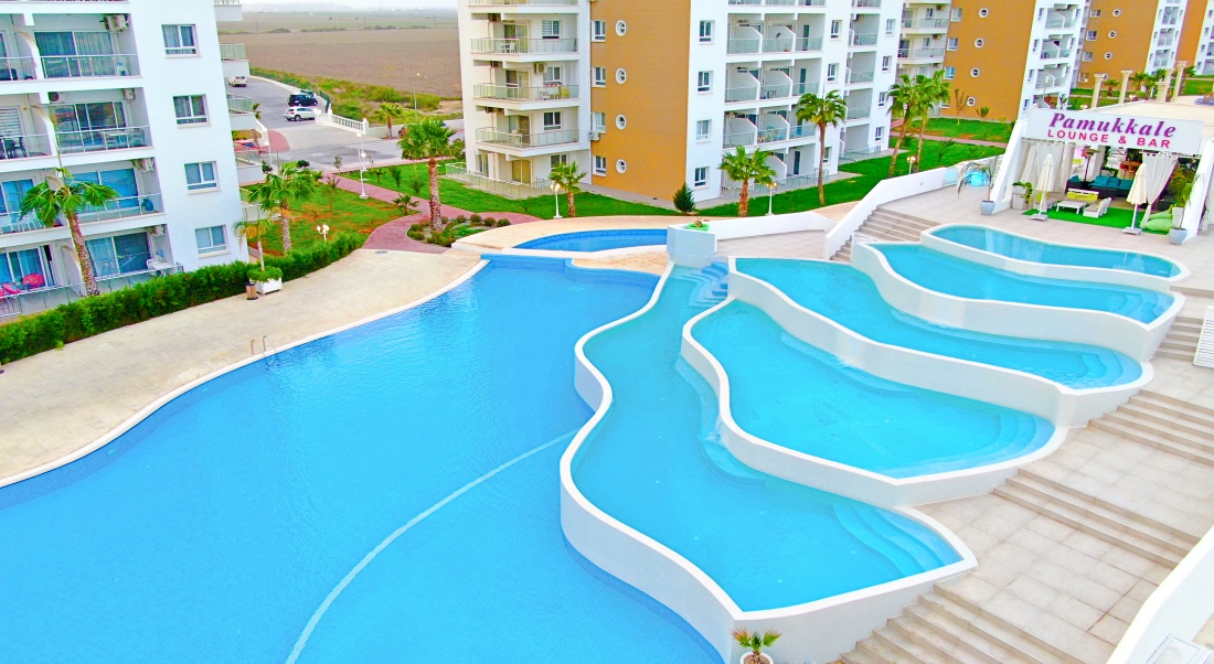 3 room apartments in a complex 600 meters from the sandy beach on the fourth+  floor