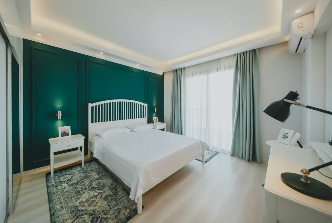 3 room apartments in a complex 600 meters from the sandy beach on the fourth+  floor