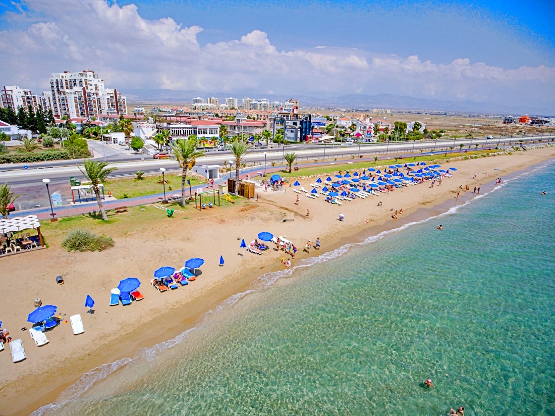 1 bedroom penthouse apartment in a complex - 300 meters from the sandy beach