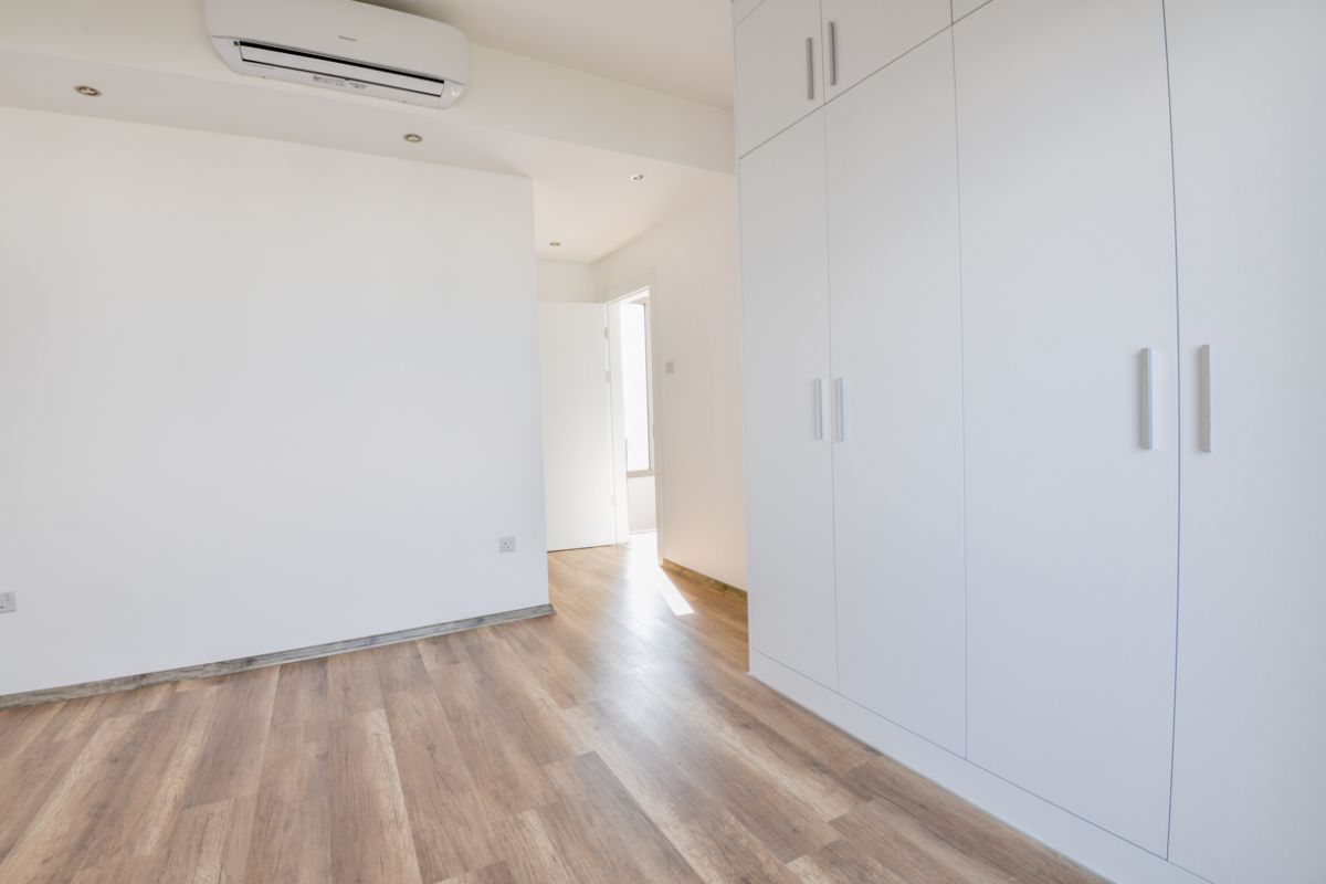Luxury penthouse duplex in Kyrenia, completed, title deeds ready- possible credit