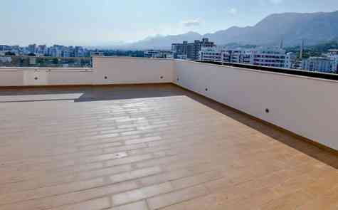 Luxury penthouse duplex in Kyrenia, completed, title deeds ready- possible credit