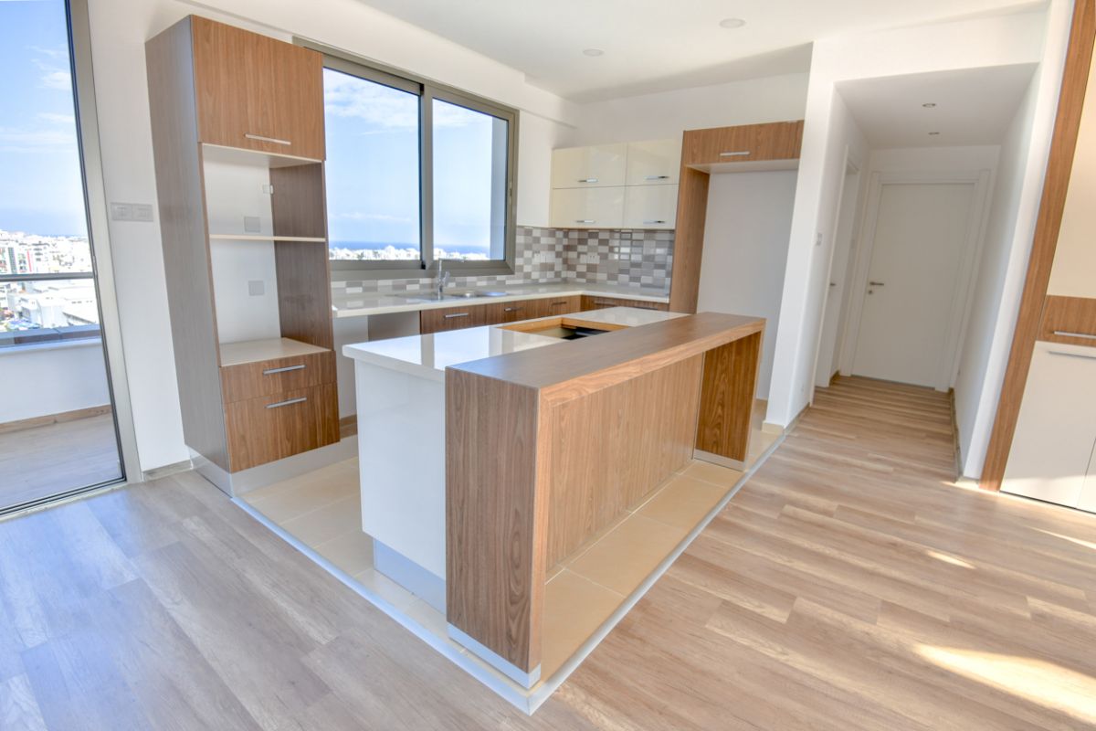 Luxury penthouse duplex in Kyrenia, completed, title deeds ready- possible credit