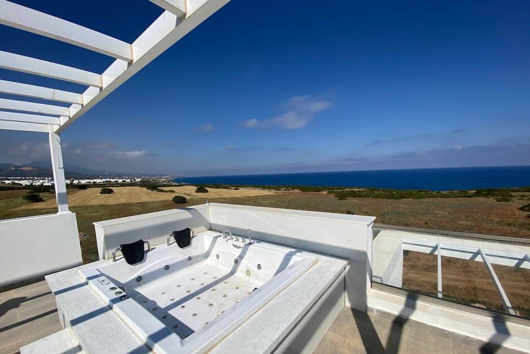 3 bedroom apartments and penthouses in a beautiful location by the sea