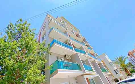 One bedroom apartment with a large terrace in Kyrenia