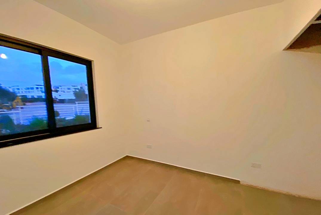 Luxurious 3 bedroom apartments in the complex, unbeatable views!
