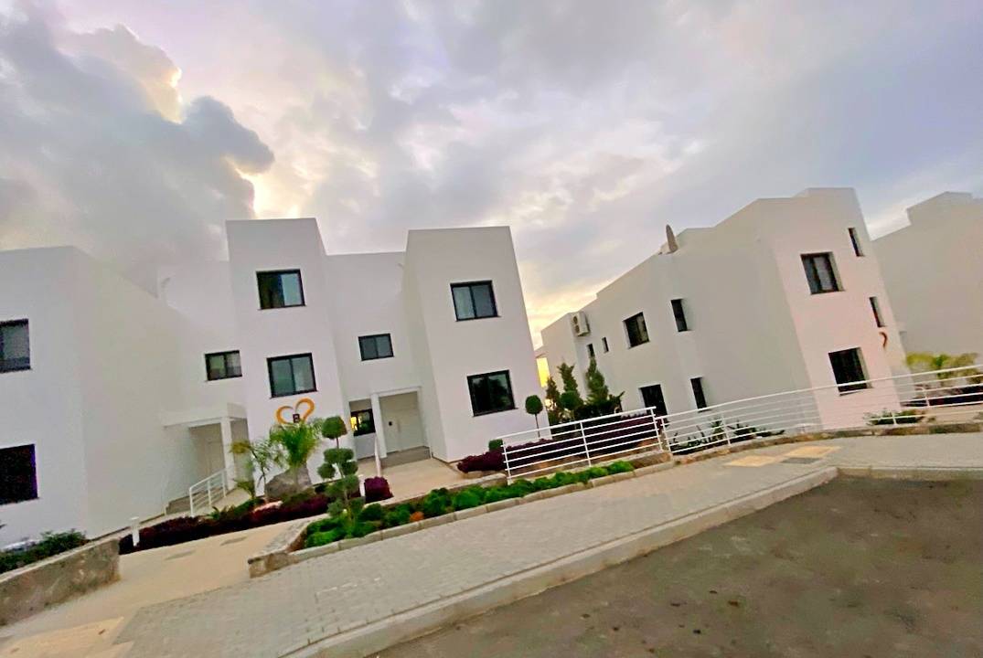 Luxurious 3 bedroom apartments in the complex, unbeatable views!