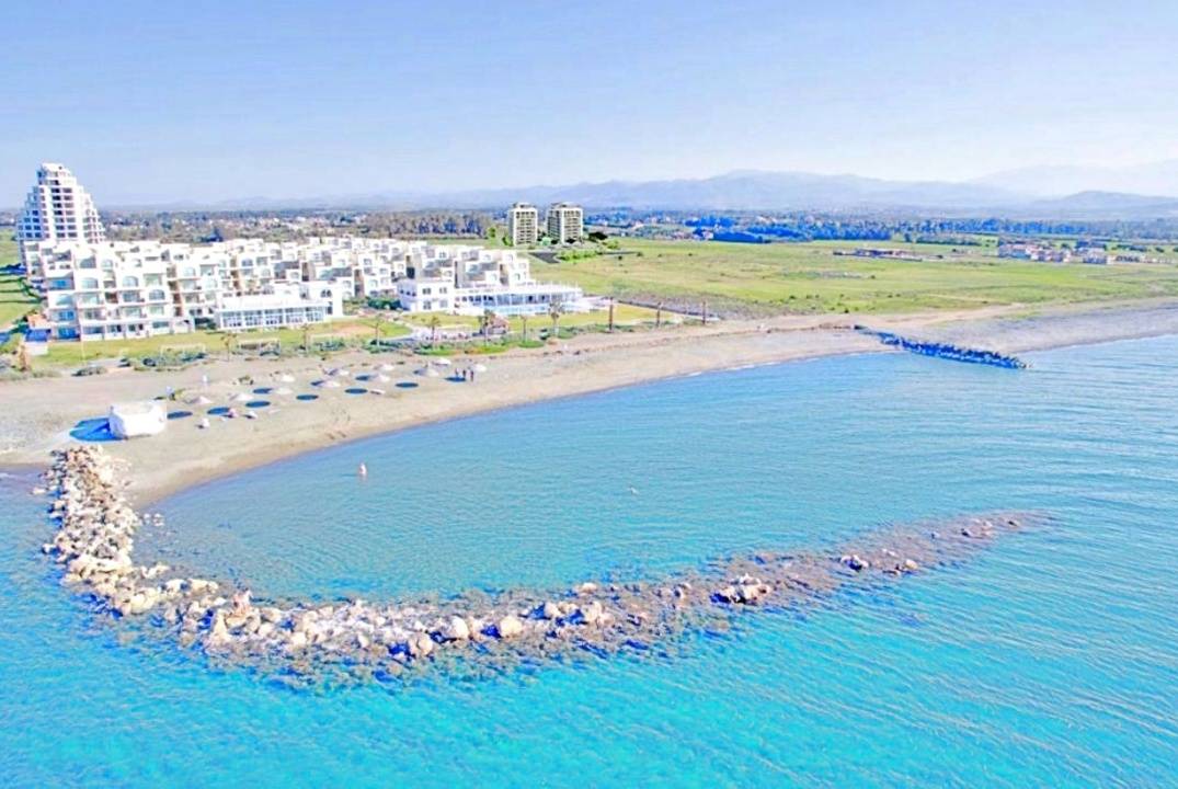 Sale of a two-bedroom apartment with furniture in a luxury complex by the sea