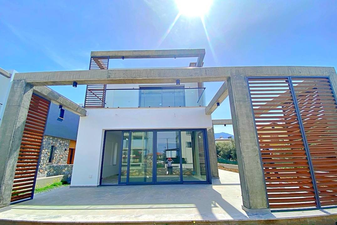 Villas in Catalkoy - convenient location for living or renting