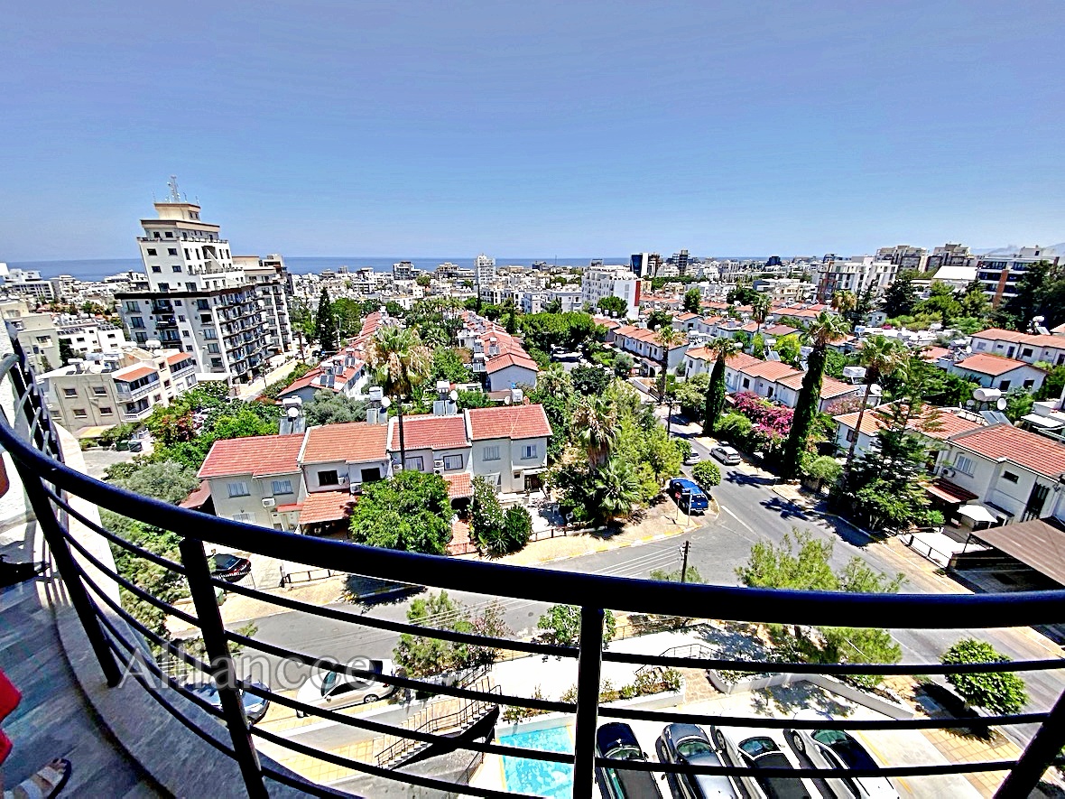 Two-room apartments in the center of Kyrenia - choose your view from the window