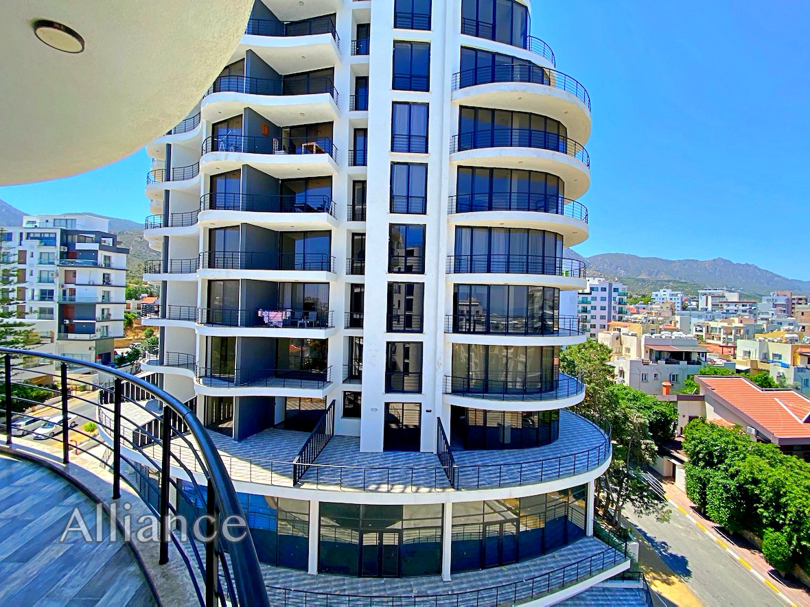 Two-room apartments in the center of Kyrenia - choose your view from the window