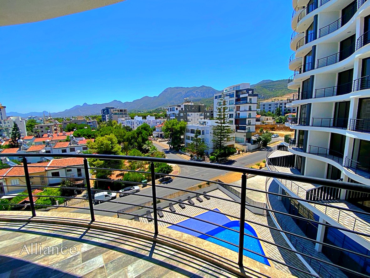 Two-room apartments in the center of Kyrenia - choose your view from the window