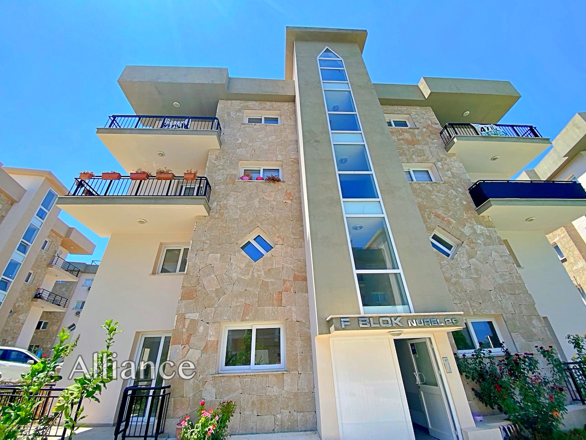 Three bedroom apartments in  Alsancak, beach, infrastructure nearby