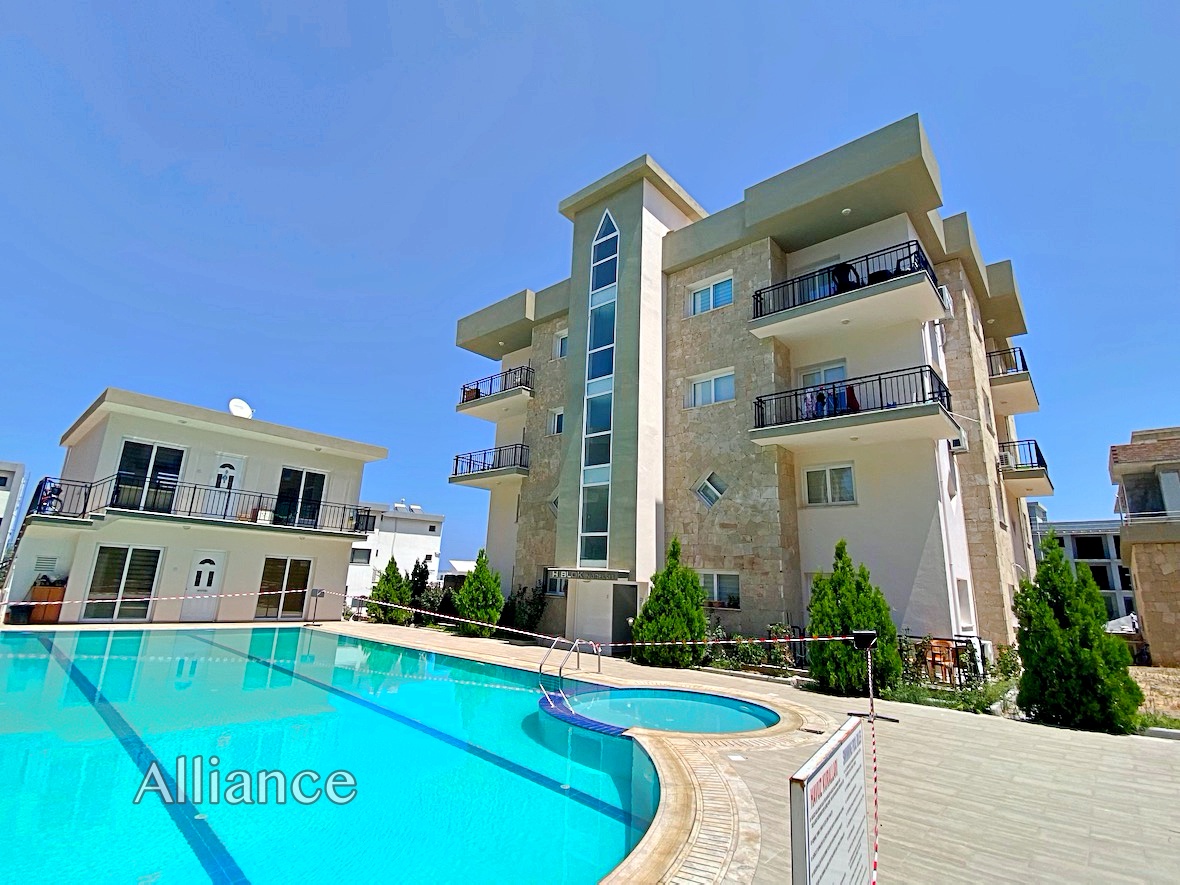 Three bedroom apartments in  Alsancak, beach, infrastructure nearby