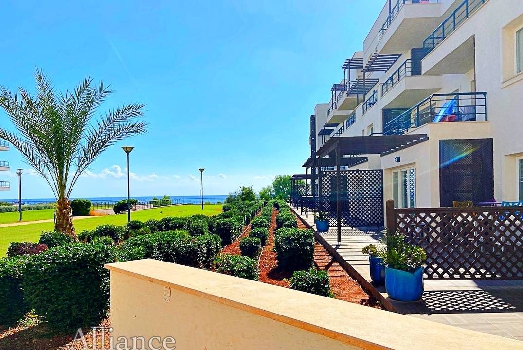 Apartment - studio with sea view in the resort complex in Bafra