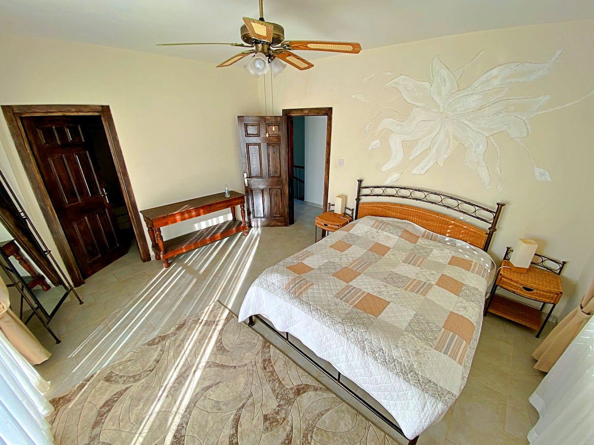 Rent a villa in Iskele, Bogaz - the sea and a supermarket nearby!