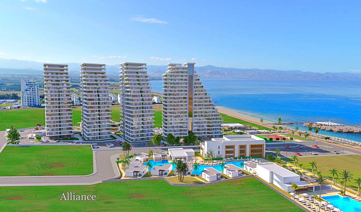 Studios and apartments on the seafront, first line!