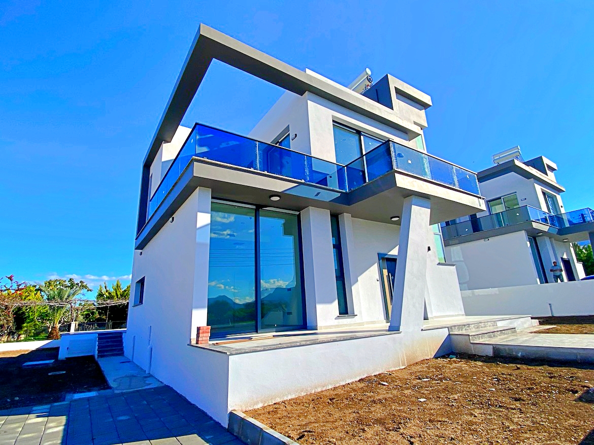 Modern villa near the sea, 4 bedrooms, in Catalkoy