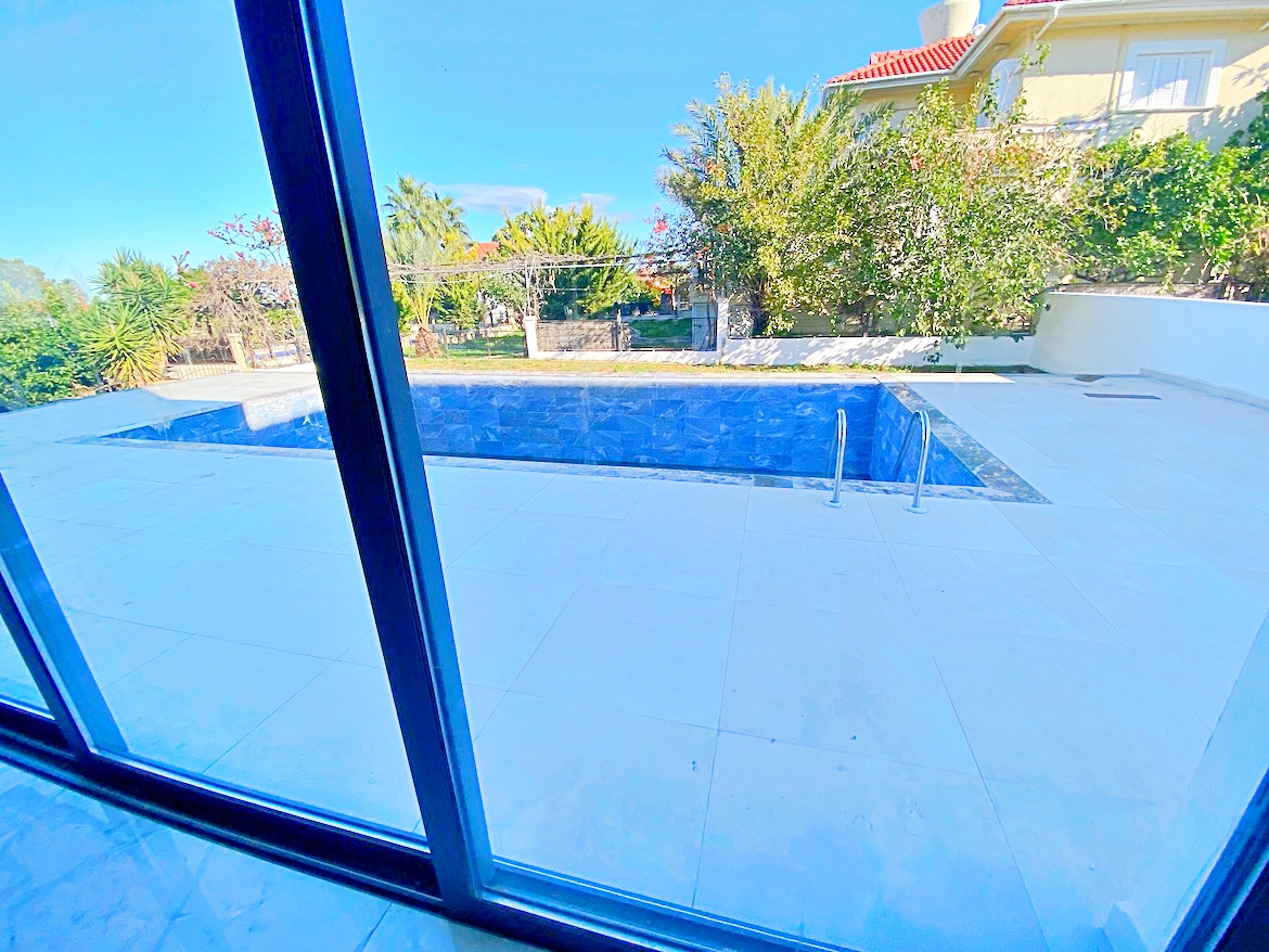 Modern villa near the sea, 4 bedrooms, in Catalkoy