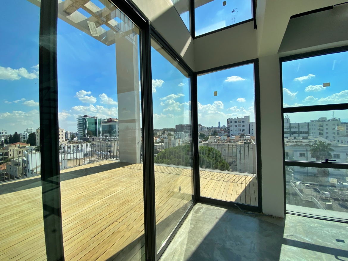 LUXURIOUS 3+1 DUPLEX PENTHOUSE FOR SALE IN NİCOSIYA