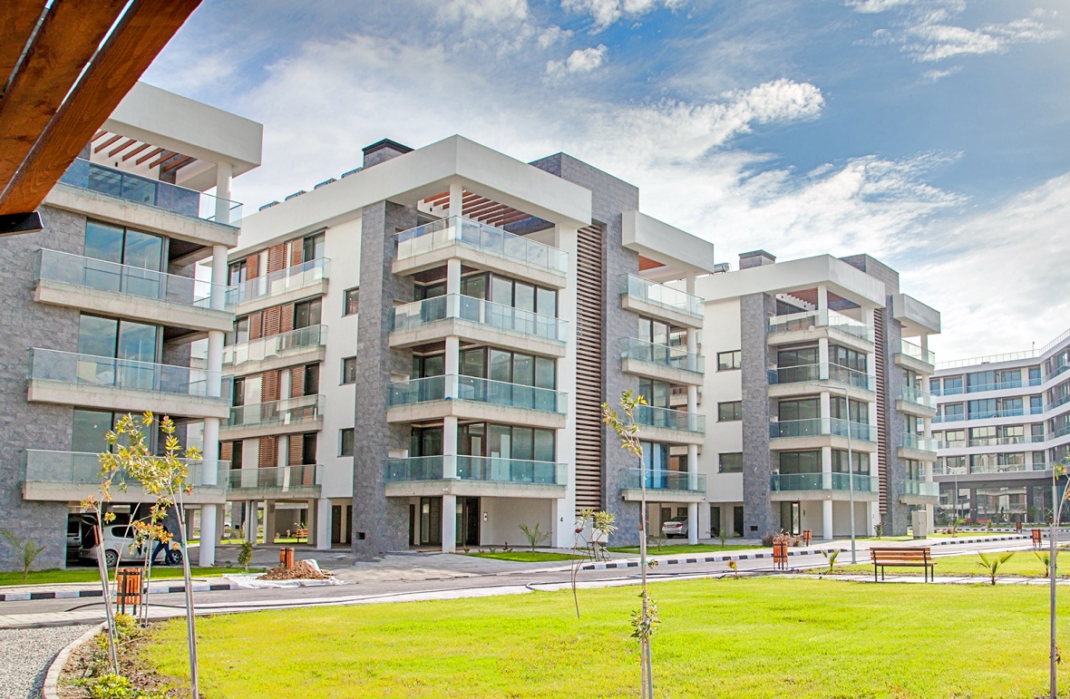 Modern apartments of different layouts in a modern complex in Lefkosa