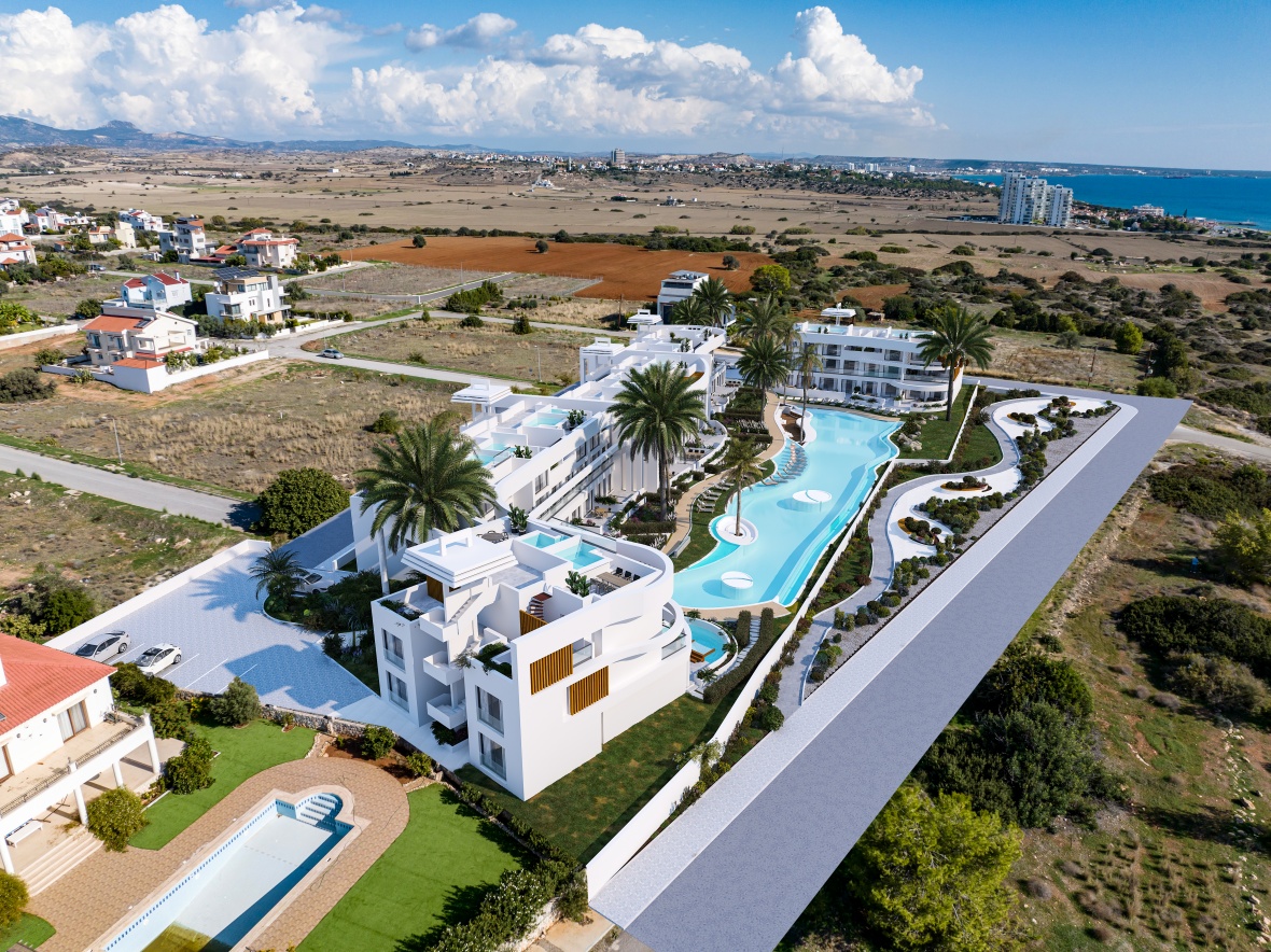 Luxurious pool apartments with uninterrupted views!