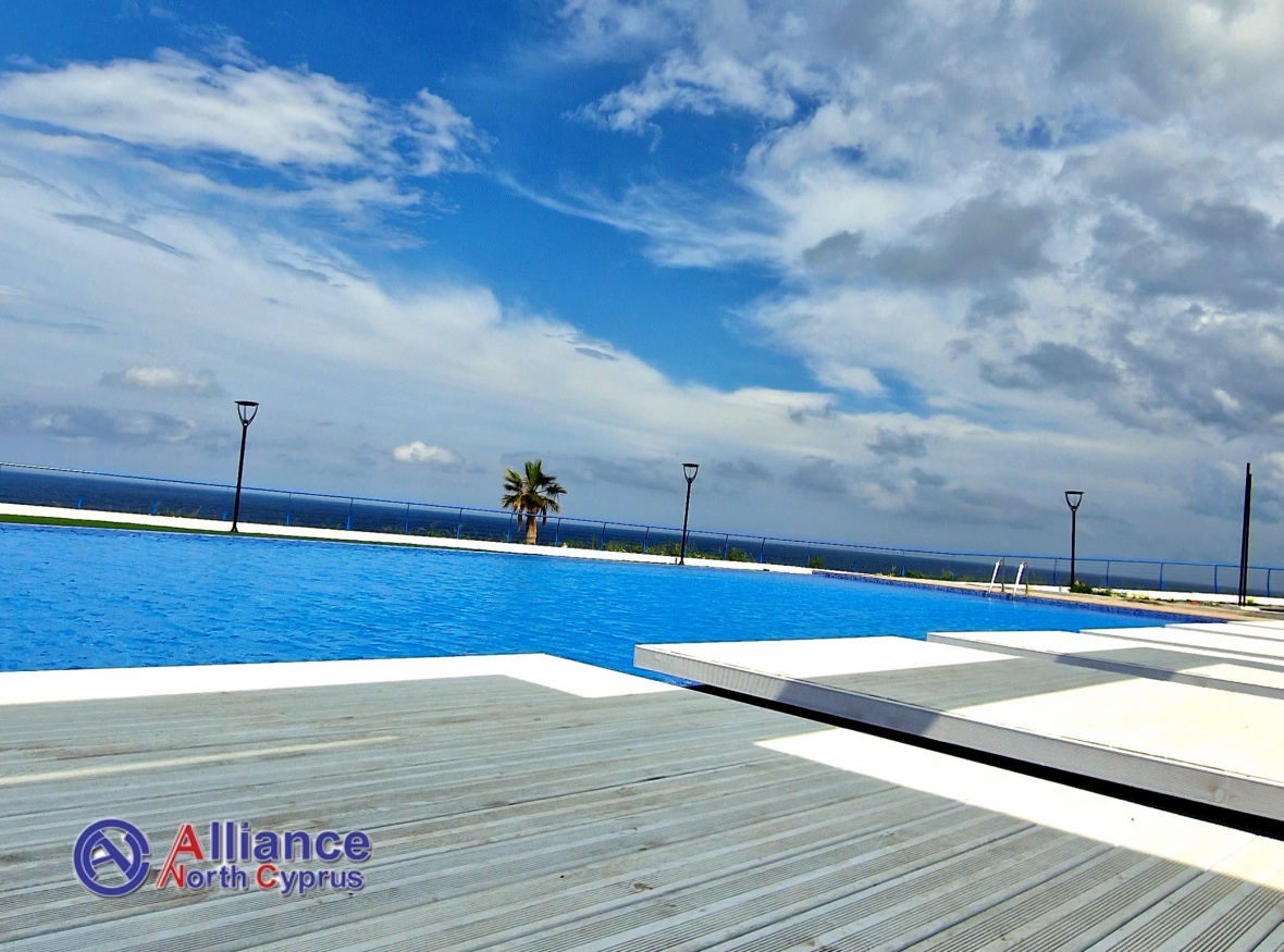 Duplex apartments with two bedrooms - uninterrupted panoramas of the sea, the beach!