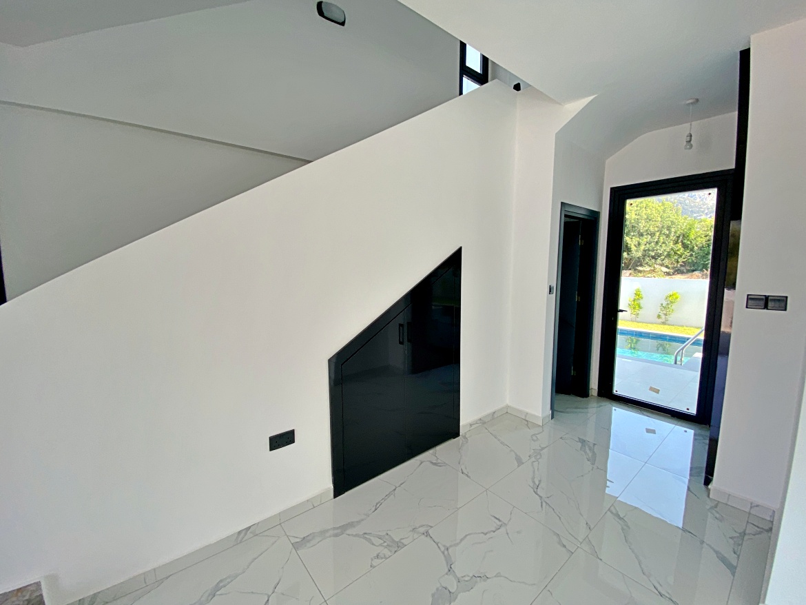 Detached villa with pool in Ozankoy - ready to move in!