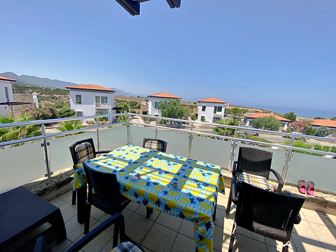 Luxury penthouse by the sea in a gated complex in Tatlisu