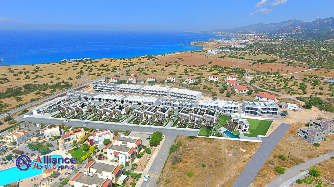 Apartments 2 + 1, with a garden and penthouses, in a club-type complex in Esentepe