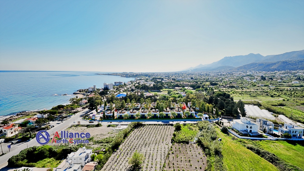 Unique villas on the seafront - all infrastructure nearby!