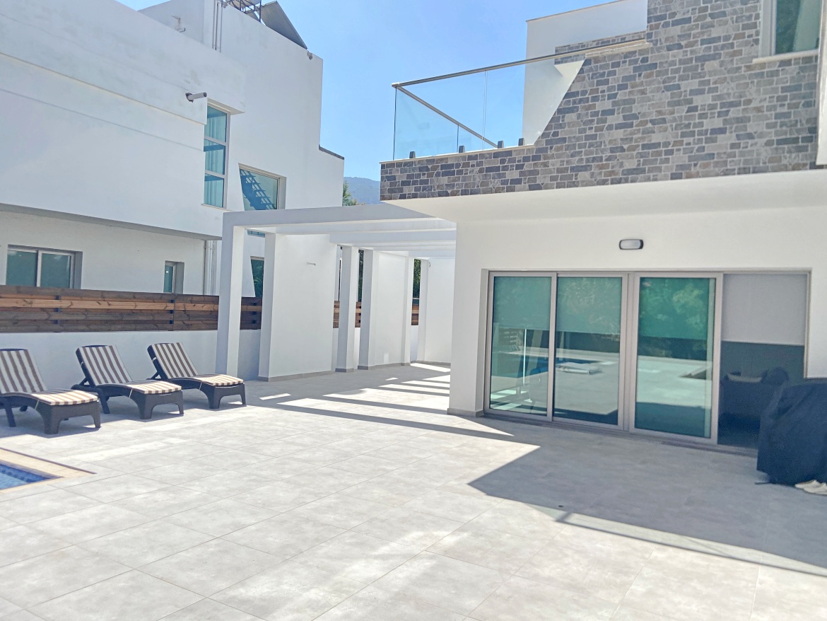 Stunning modern design villa, 4+1 , in Ozankoy, donum  of land