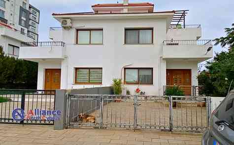 Three bedroom villa for two families for rent