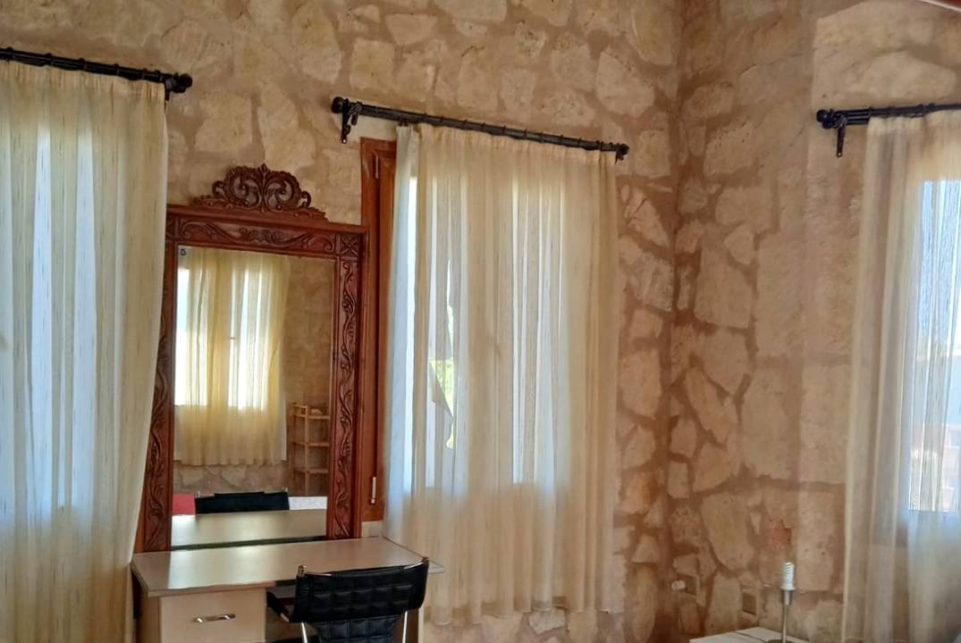 A spacious and cozy villa, Karşıyaka Villa (Taş Ev)