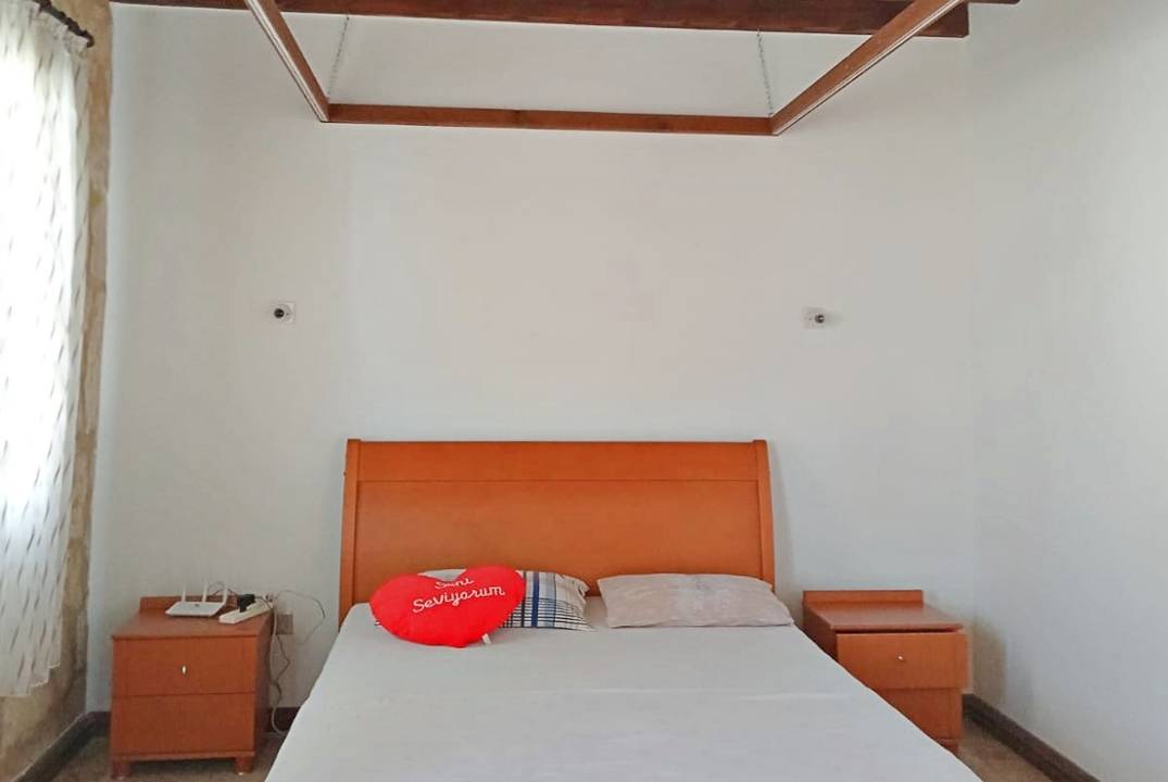 A spacious and cozy villa, Karşıyaka Villa (Taş Ev)