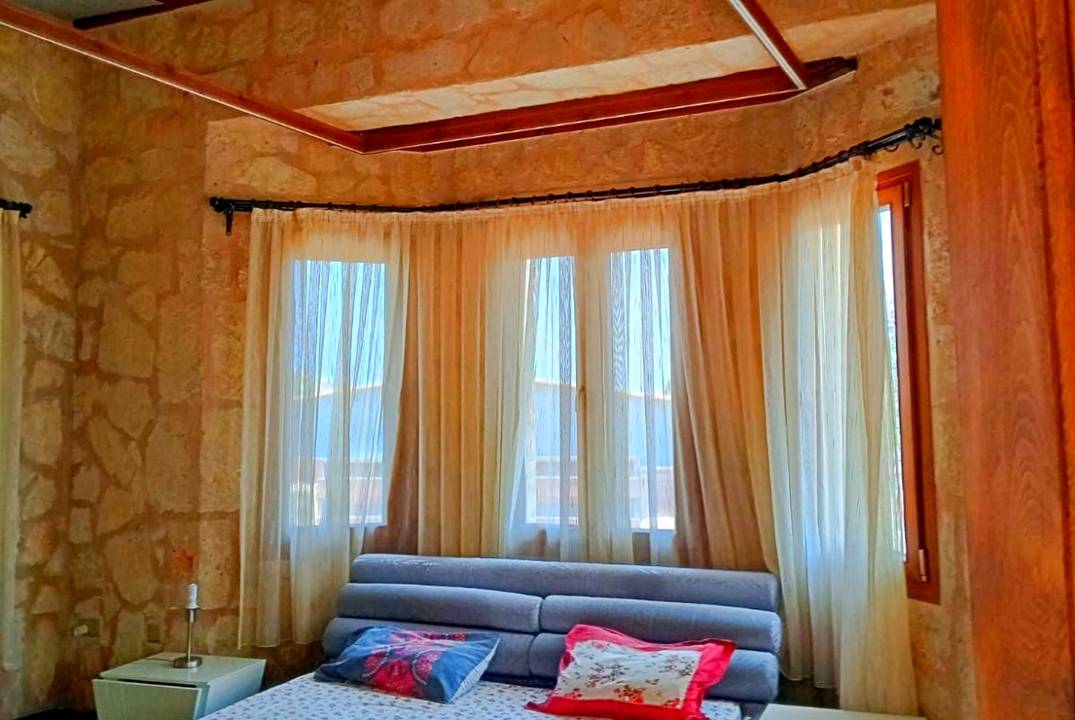 A spacious and cozy villa, Karşıyaka Villa (Taş Ev)