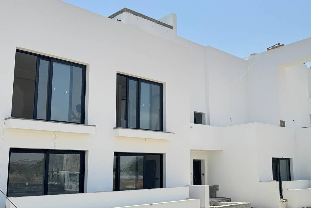 Luxurious pool apartments with uninterrupted views!