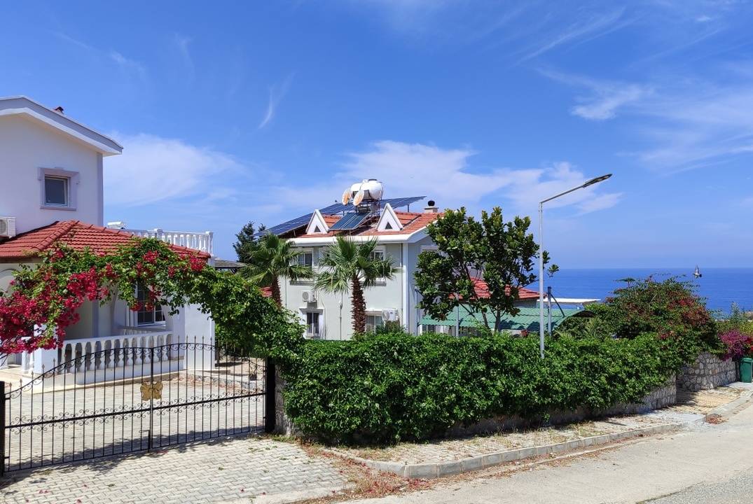 Luxury Villa on the Mountainside in Esentepe