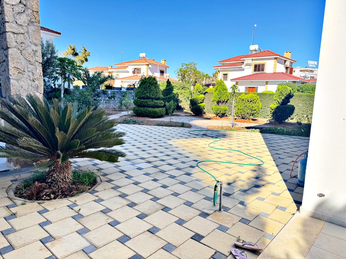 FOR SALE villa in Iskele, Bogaz - the sea and a supermarket nearby!