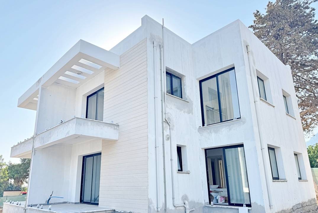 2+1 apartments in a stunning complex in Karaagach. Surrounded by nature and uninterrupted panoramas guaranteed!