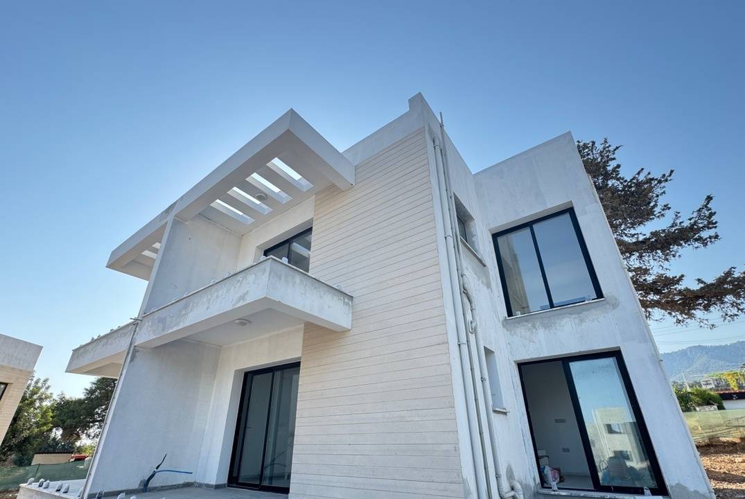 2+1 apartments in a stunning complex in Karaagach. Surrounded by nature and uninterrupted panoramas guaranteed!