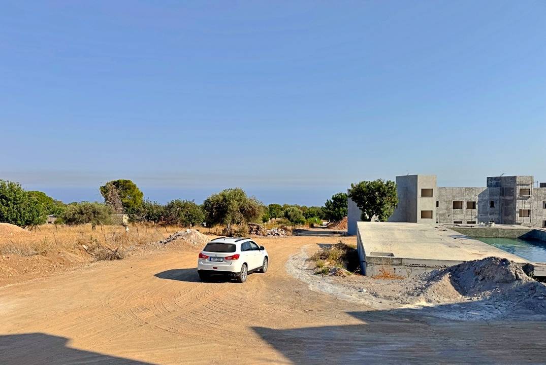 2+1 apartments in a stunning complex in Karaagach. Surrounded by nature and uninterrupted panoramas guaranteed!