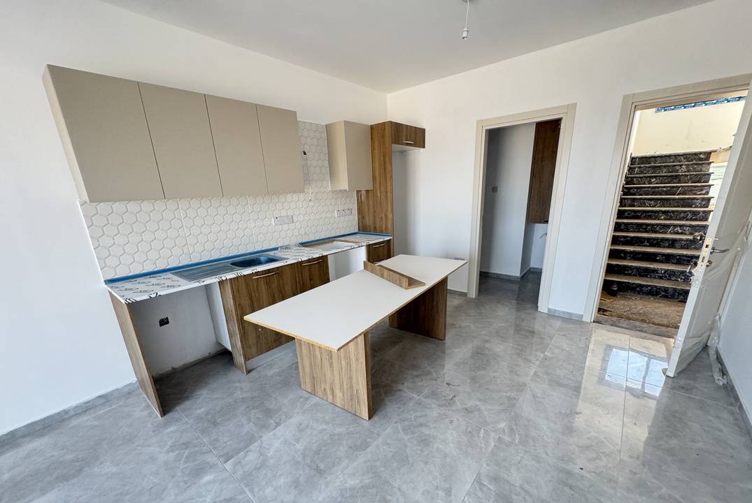 2+1 apartments in a stunning complex in Karaagach. Surrounded by nature and uninterrupted panoramas guaranteed!